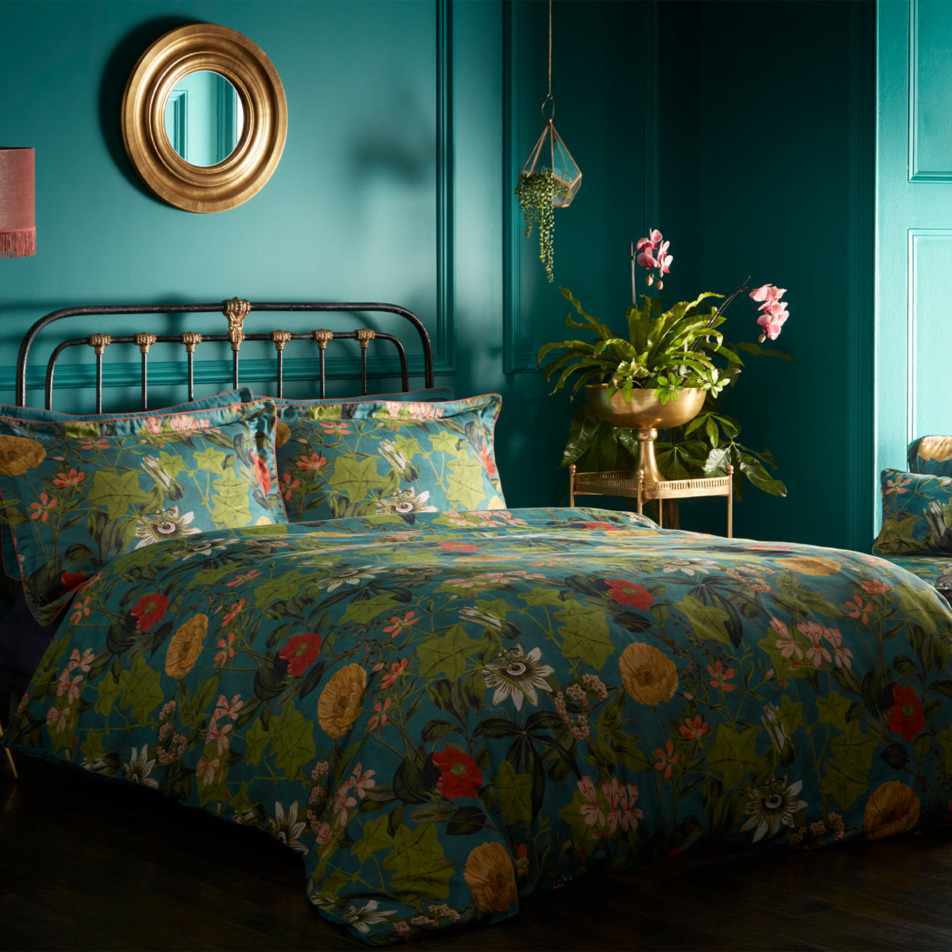 Clarke & Clarke Passiflora Duvet Set Kingfisher