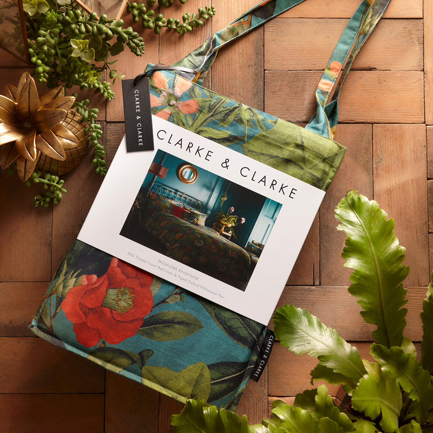 Clarke & Clarke Passiflora Duvet Set Kingfisher